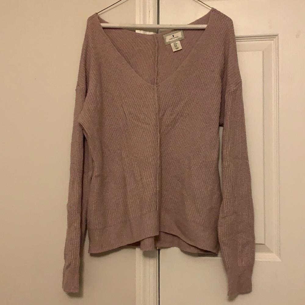 Mauve v-neck sweater